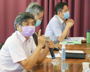 校長郭明政於共識營中就各項校務議題,進行現況說明與帶領深入討論(攝影:秘書處)(另開新視窗/png檔)