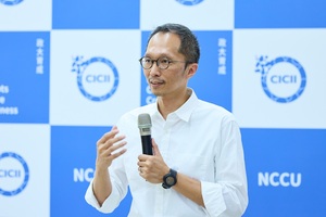 政大產學營運暨創新育成總中心營運長林士淵開場致詞。(照片來源:產創總中心)(另開新視窗/jpg檔)圖片