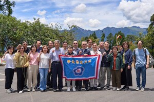 在海拔2000公尺以上的福壽山農場，政大主管們形塑對政大未來的共同想像。（攝影：秘書處）(另開新視窗/jpg檔)圖片