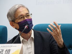 何思慎老師擔任與談人(照片來源:國關中心)(另開新視窗/jpg檔)