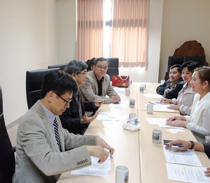 The discussion of the collaboration on the innovation center(Photo:Taiwan-Philippines Science and Technology Innovation Center)(Open new window/jpg file)