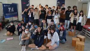 政大運動文學工作坊首場在臺北市立南湖高中舉辦，吉佛慈校長親臨現場支持。（照片來源：運動學程）(另開新視窗/jpg檔)圖片