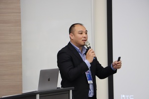 HTC資深業務處長簡瑞春分享合作案例。（攝影：秘書處）(另開新視窗/jpg檔)圖片