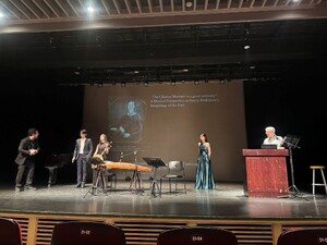 紐約作曲家以及傳統國樂與福建客家音樂家精彩演出。(照片來源:政大英文系)(另開新視窗/jpg檔)圖片