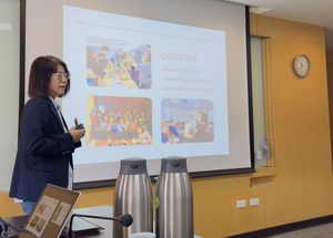 文學院院長簡報。（圖片來源：國合處）(另開新視窗/jpg檔)圖片