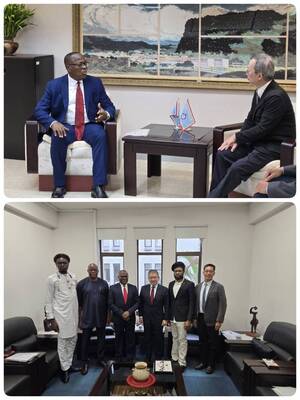 UNN Professor Simon U. Ortuanya met with NCCU President Tsai-yen Lee and visited the MOFA (From left to right: Sakue-Collins Yimovie, University of Africa, Toru-Orua; Immediate Past Vice-Chancellor, Professor Oguejiofo T. Ujam, University of Nigeria, Nsukka; Vice-Chancellor, Professor Simon U. Ortuanya, University of Nigeria, Nsukka; Chia-Liang Yen, Director General of the Department of West Asian and African Affairs, MOFA; Professor Nnanna Onuoha Arukwe, Chair, Department of Criminology and Security Studies, University of Nigeria, Nsukka; and Professor Philip Hsiaopong Liu, IMAS Director.).(Photo by IMAS)(Open new window/jpg file)Image
