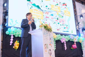 學務長蔡炎龍期許新生將政大視為探索與學習的樂園，並以「好玩」的態度面對挑戰。（攝影：秘書處）(另開新視窗/jpg檔)圖片