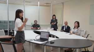 In the afternoon, Professor Robson (second from right) visited GCIT, where Director Lin (far right) introduced the program’s vision and international collaborations. GCIT student Hsin-Yu Tsai (far left) also shared the courses and resources available to students.(Photo by GCIT)(Open new window/png file)Image