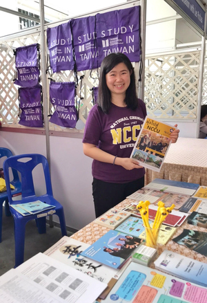Ms. Hui-Ching Lai, Regional Manager of the NCCU Overseas Office in Thailand, took part in the University Education Exhibition with the Taiwan Education Center in Thailand on November 26-27.(Photo：NCCU Office of International Cooperation）(Open new window/jpg file)