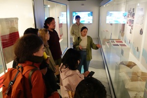 參訪輔仁大學中華服飾文化中心。（照片來源：民族系）(另開新視窗/jpeg檔)圖片