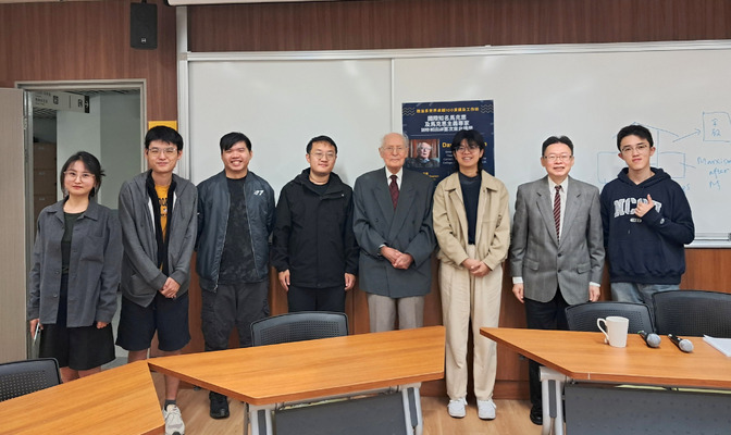 。(照片來源:政治系)