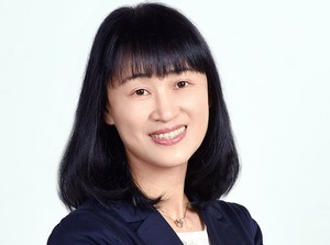 國立政治大學歷史系特聘教授林美香，以《身體的身體：歐洲近代早期服飾觀念史》榮獲中央研究院第八屆「人文及社會科學學術性專書獎」（照片來源：林美香）