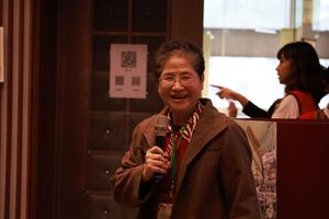 本校地政學系兼任教授顏愛靜致詞。（照片來源：土地政策與環境規劃碩士原住民專班）(另開新視窗/jpg檔)圖片