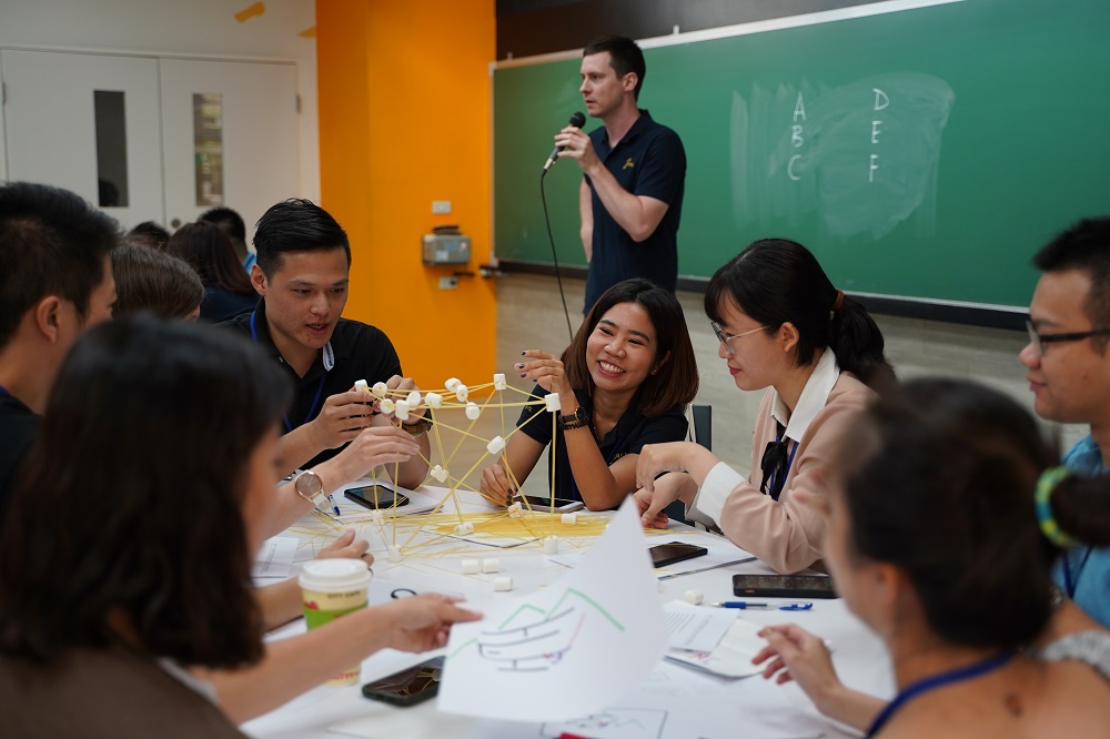 傳承經驗新舊共學政大imba迎新日圓滿完成 國立政治大學
