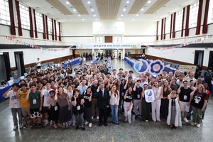 The 2025 NCCU Overseas Study Fair was grandly held at Siwei Hall from October 8 to 9.(Photo by OIC)(Open new window/jpg file)Image