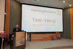 校長李蔡彥致詞。（照片來源：國際事務學院）(另開新視窗/jpg檔)圖片