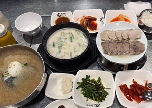 In Korea, breakfast often includes side dishes prepared in advance by mothers and stored in the fridge, to be served in small portions each morning. (Photo by Li Xiang-ting)(Open new window/jpg file)Image