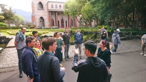 English docents from Aletheia University explain George Leslie Mackay’s contributions to Taiwanese education (Photo by IMAS)(Open new window/jpg file)