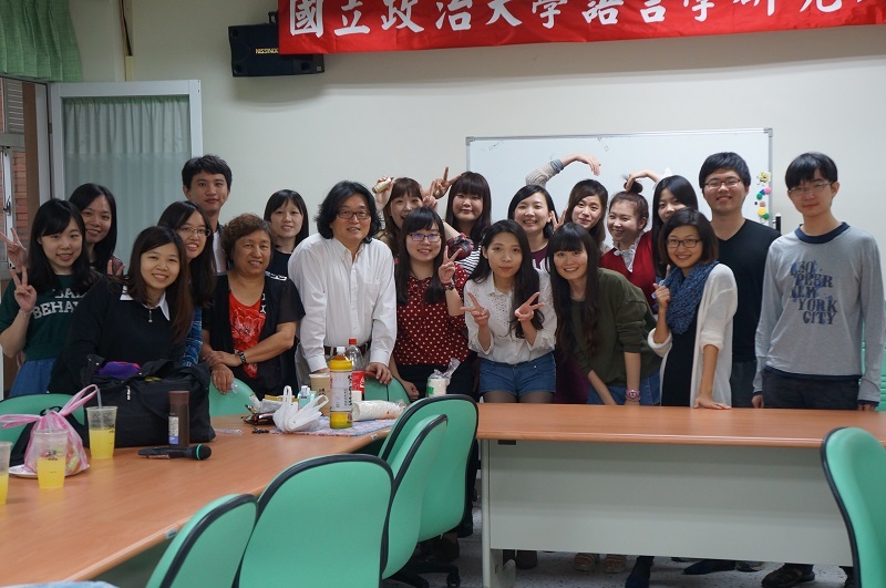 Prof. Chang and Prof. Her at the end-of-year gathering